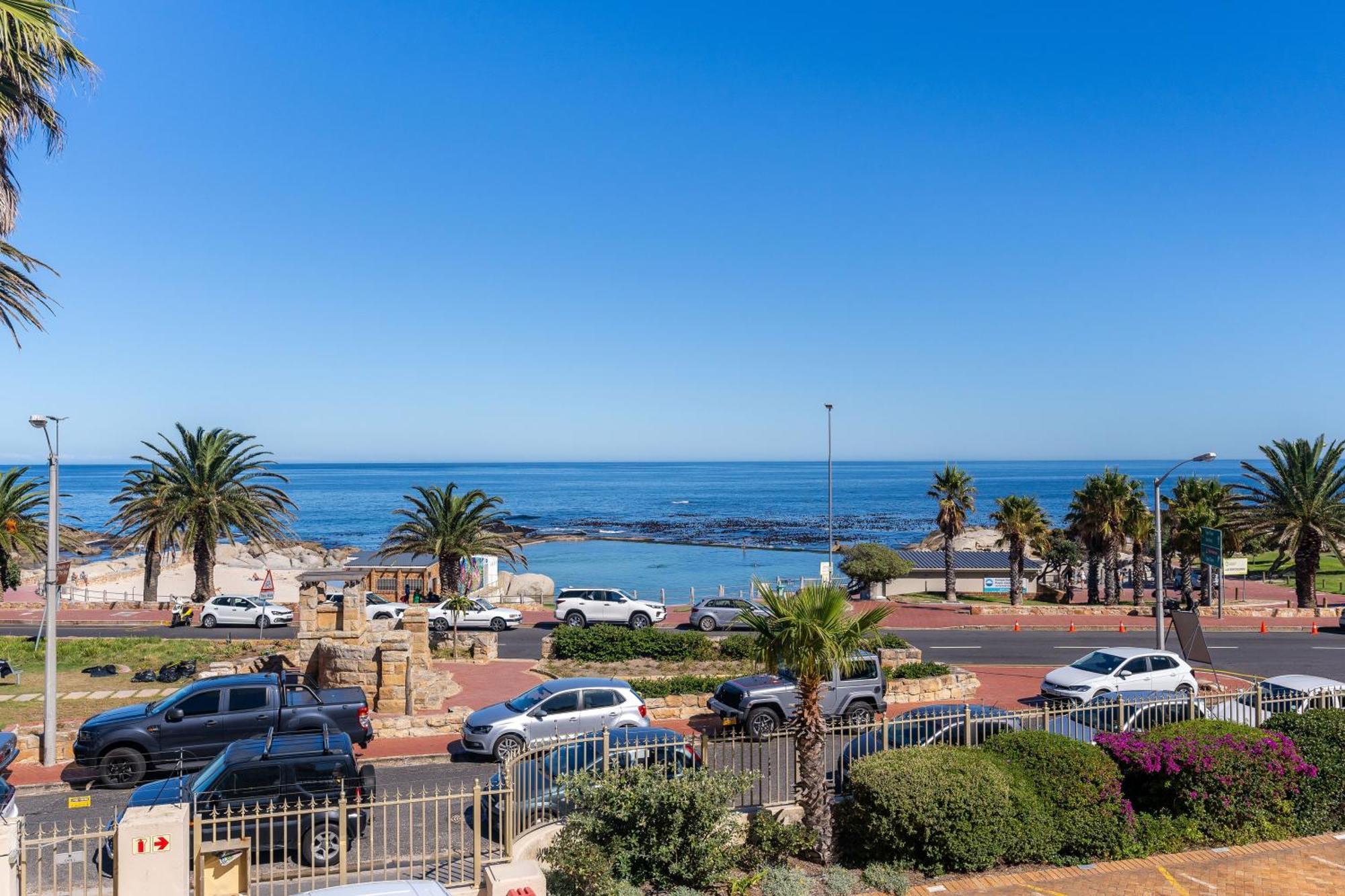 Tidal Pool Apartments - Camps Bay Le Cap Extérieur photo