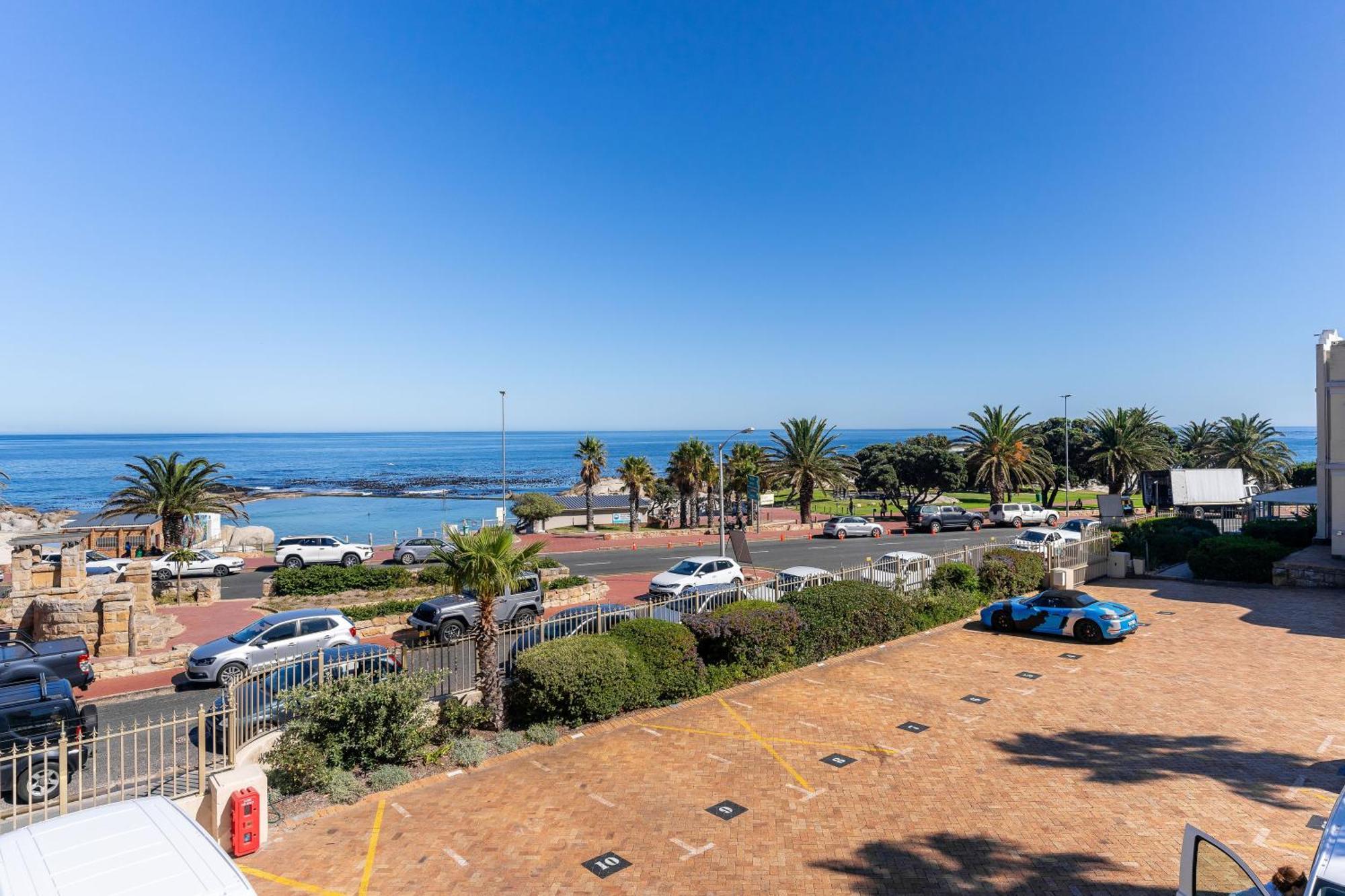 Tidal Pool Apartments - Camps Bay Le Cap Extérieur photo