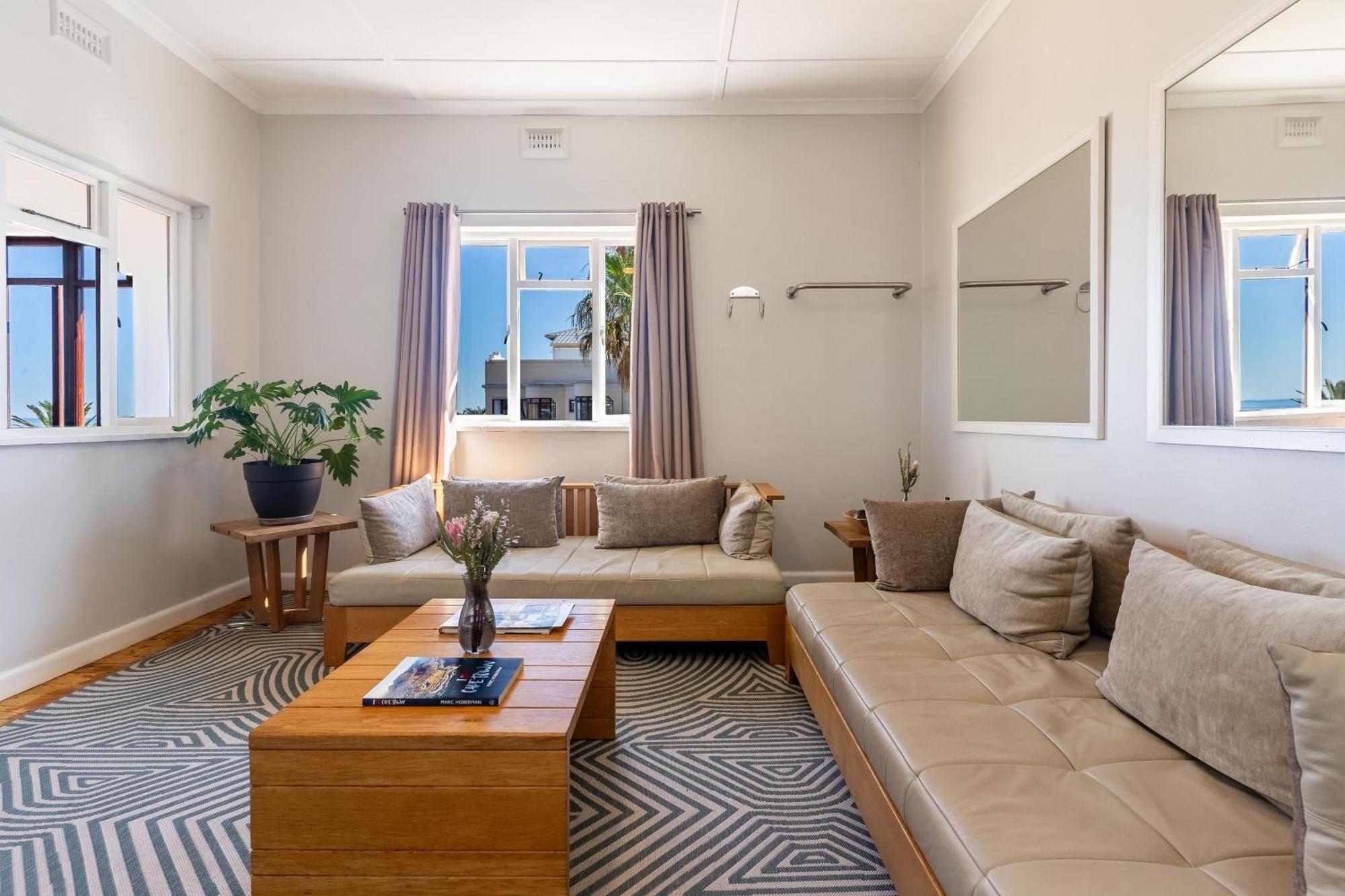 Tidal Pool Apartments - Camps Bay Le Cap Extérieur photo